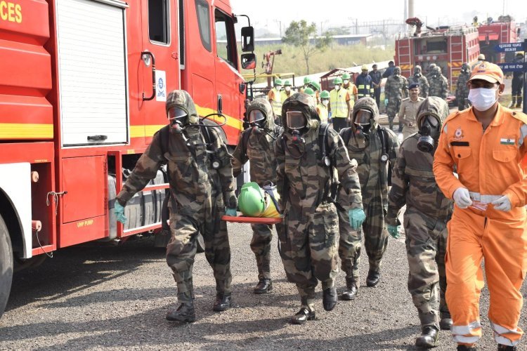 कवास में भूकंप से तेल टर्मिनल में लगी आग का सिमुलेशन—आपदा प्रबंधन एजेंसियों की शानदार संयुक्त मॉकड्रिल, त्वरित प्रतिक्रिया की मिशनरी तैयारी ने जीता सबका भरोसा!