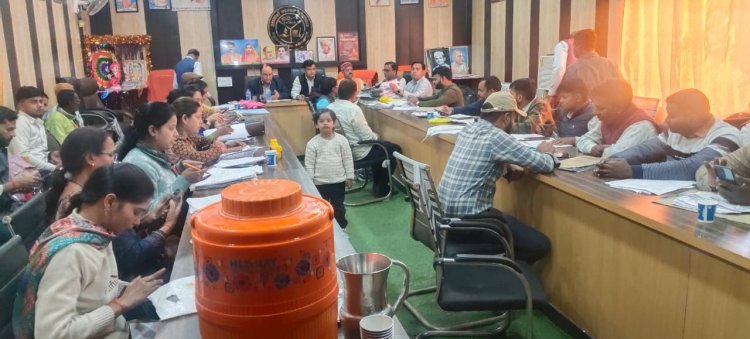 त्रुटिरहित मतदाता सूची है एसआईआर का लक्ष्य: जागरूकता का संदेश दे रहे महेश उमर