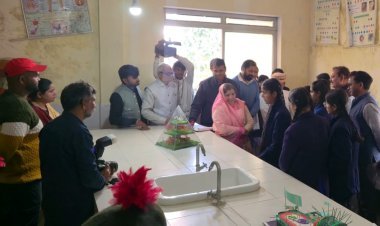 प्रतियोगिताएं संवारती हैं भविष्य की उड़ान, उमाशंकर सिंह विद्यापीठ की विज्ञान प्रदर्शनी में दिखी छात्रों की प्रतिभा — प्रीति उमर