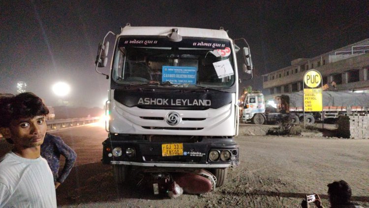 NH-53 पर मौत बनकर दौड़ा डम्पर: काग़ज़ ख़त्म, नंबर प्लेट तार से बंधी… और दो जिंदगियाँ उजड़ गईं!