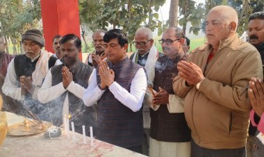 बांसगांव विधानसभा से डॉ. संजय कुमार ने ठोकी दावेदारी, चुनावी माहौल हुआ गर्म