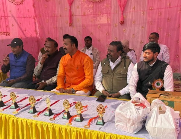 गणतंत्र दिवस धूमधाम से मनाया गया, बच्चों व शिक्षकों का किया गया उत्साहवर्धन