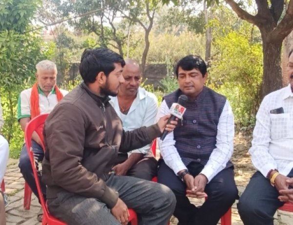 बांसगांव विधानसभा: बढ़ती महंगाई और जनसमस्याओं पर समाजवादी पार्टी के नेता डॉ. संजय कुमार से चंद्र प्रकाश मौर्य की विशेष बातचीत