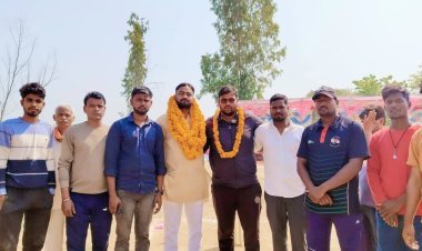 मझवलिया में अंडर-आर्म क्रिकेट टूर्नामेंट का भव्य शुभारंभ: मुख्य अतिथि जगदीश गुप्ता 'पिंटू' ने बढ़ाया खिलाड़ियों का उत्साह