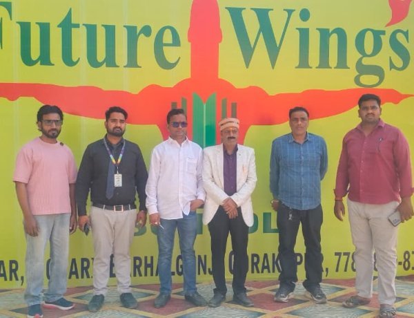 फ्यूचर विंग्स स्कूल में विज्ञान प्रदर्शनी: नन्हें वैज्ञानिकों ने मॉडल से और बच्चों ने फैंसी ड्रेस से जीता सबका दिल