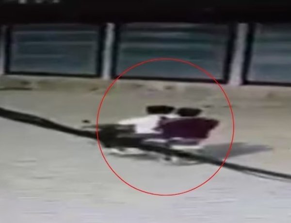 23 KM तक चोरी की बाइक पर फर्राटा, फिर दूसरी बाइक लेकर फरार—CCTV में कैद हुई ‘डबल चोरी’ की वारदात