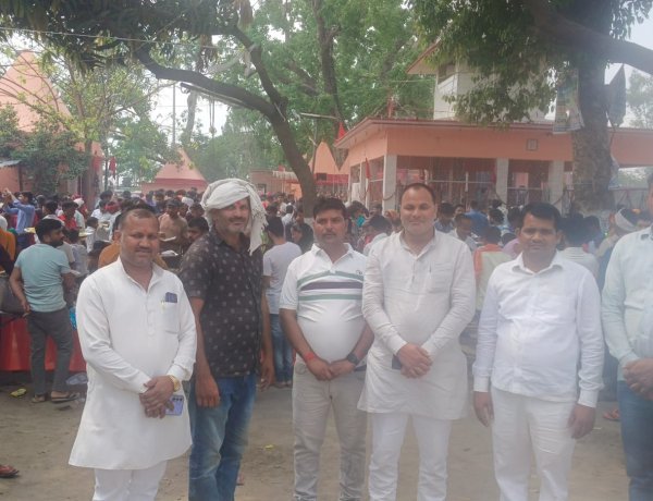 आस्था का महाकुंभ: बुढऊ बाबा मंदिर में प्रतिमा स्थापना, सात दिवसीय श्रीमद्भागवत कथा और भव्य भंडारे से गूंजा देवरांचल