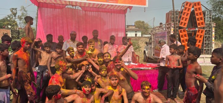 ग्राम करवल मझगाँवा में होली महोत्सव: एकता और उल्लास का भव्य संगम