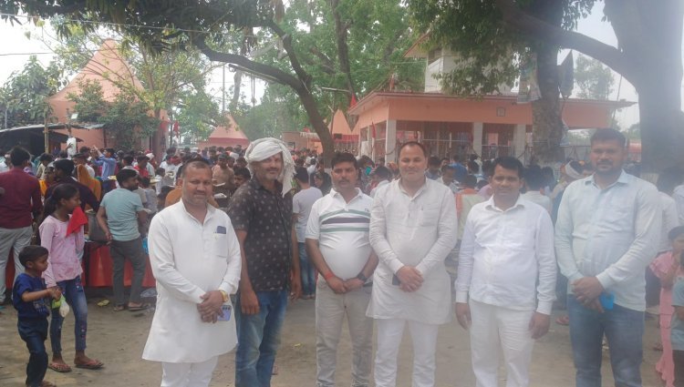 आस्था का महाकुंभ: बुढऊ बाबा मंदिर में प्रतिमा स्थापना, सात दिवसीय श्रीमद्भागवत कथा और भव्य भंडारे से गूंजा देवरांचल