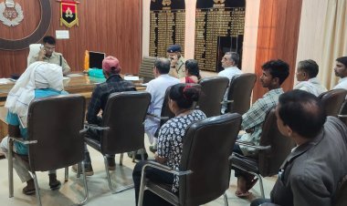 जनसुनवाई में दिखी संवेदनशीलता और सख्ती का संगम — आजमगढ़ पुलिस ने आमजन की समस्याओं को सुना, दिए त्वरित निस्तारण के निर्देश