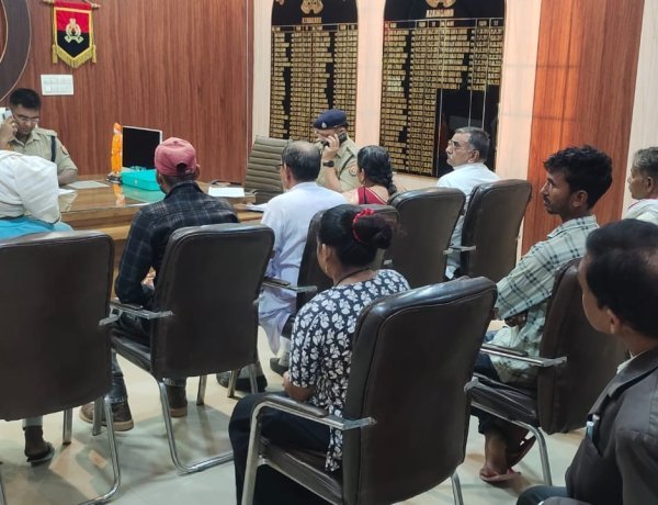 जनसुनवाई में दिखी संवेदनशीलता और सख्ती का संगम — आजमगढ़ पुलिस ने आमजन की समस्याओं को सुना, दिए त्वरित निस्तारण के निर्देश