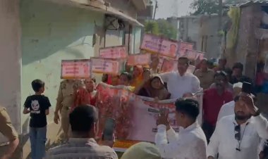 शोहरतगढ़ की धरती पर उभरी ‘मातृशक्ति की हुंकार’: महिला आक्रोश पदयात्रा ने रचा नया इतिहास, गूंजा अधिकार और स्वाभिमान का जनघोष