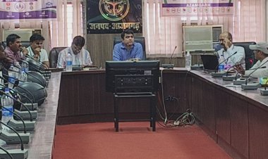 डिजिटल सेवाओं के विस्तार को मिली नई उड़ान : आजमगढ़ विकास भवन में सीएससी संचालकों की भव्य कार्यशाला, वित्तीय समावेशन और बीमा योजनाओं पर हुआ मंथन