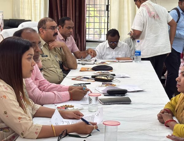 महिलाओं की आवाज़ बनी महिला आयोग — सगड़ी तहसील में डॉ. प्रियंका मौर्या ने सुनीं महिलाओं की समस्याएं, अधिकारियों को दिए त्वरित कार्रवाई के निर्देश
