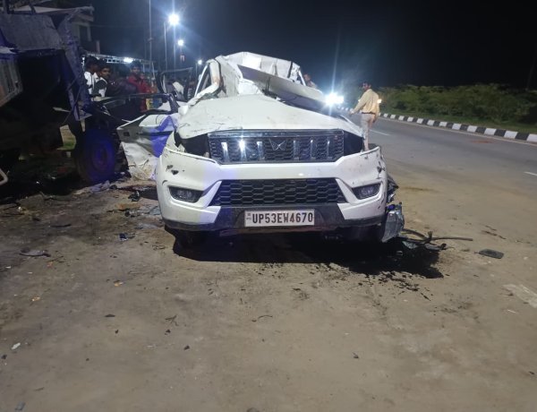 शादी की खुशियां मातम में बदलीं: नीलगाय बनी काल, बोलेरो हादसे में चीखों से दहल उठा हाईवे