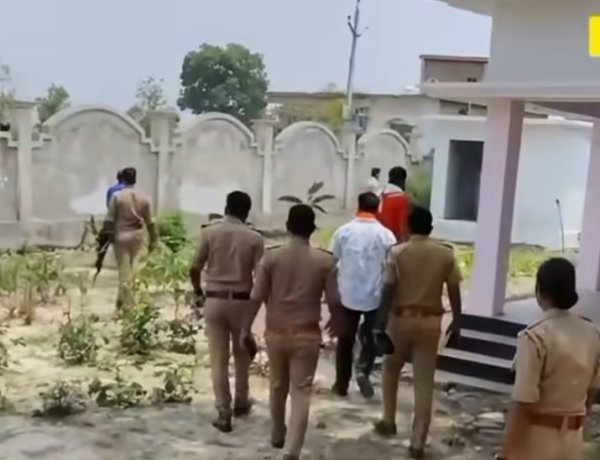खजुरी गांव में दर्दनाक हादसा : बाथरूम में मिला बुजुर्ग का शव, फिसलकर सिर में गंभीर चोट लगने की आशंका