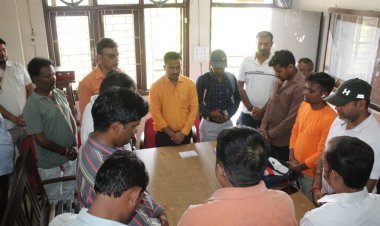 जिला सूचना कार्यालय में आयोजित हुई शोकसभा, मीडिया जगत ने नम आंखों से किया याद