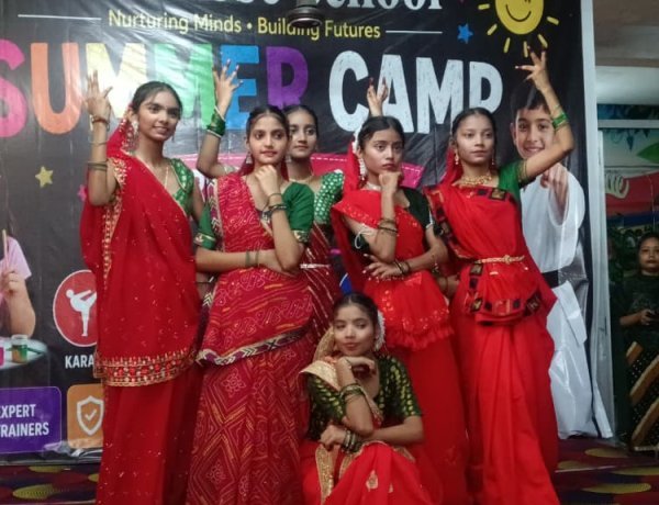 प्रतिभाओं का महाकुंभ: लिटिल रोज स्कूल के समर कैंप में बच्चों ने बिखेरे हुनर के रंग