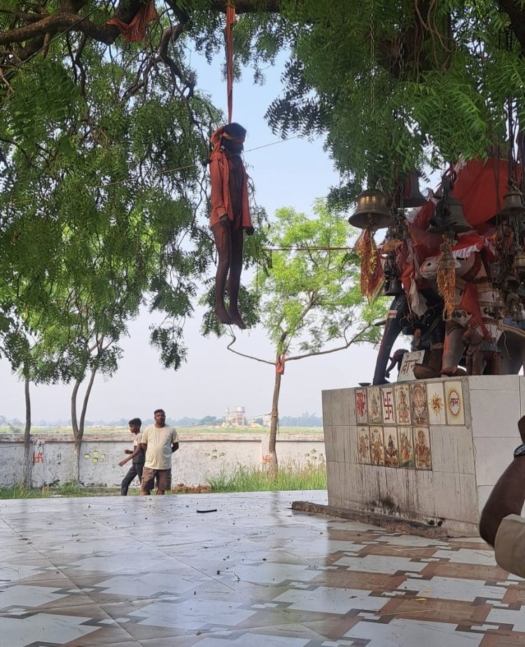सम्मै माता मंदिर परिसर में पेड़ से लटका मिला युवक का शव, रहस्य में घिरी मौत से इलाके में सनसनी