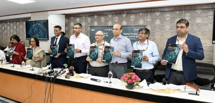 डिजिटल बैंकिंग पर मंडरा रहा नया साइबर खतरा! AI बना हैकर्स का सबसे बड़ा हथियार, सरकार ने जारी की 'डिजिटल जोखिम रिपोर्ट 2025-26'