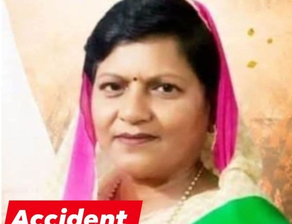 तुलसीपुर के पास सड़क हादसे में पूर्व जिला पंचायत अध्यक्ष साधना चौधरी घायल, सीने में लगी चोट; मेडिकल जांच जारी