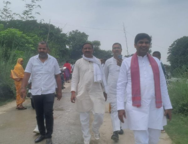 देवरांचल की विकास की आवाज को मिला दिनेश यादव का साथ, बोले—‘शिक्षा, स्वास्थ्य और तहसील की लड़ाई मेरी अपनी लड़ाई’