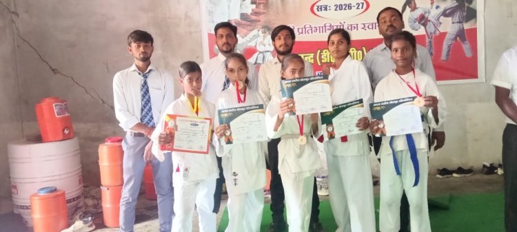 मंडल स्तर पर शानदार प्रदर्शन का मिला इनाम, प्रदेश स्तरीय कराटे प्रतियोगिता के लिए चार खिलाड़ियों का चयन
