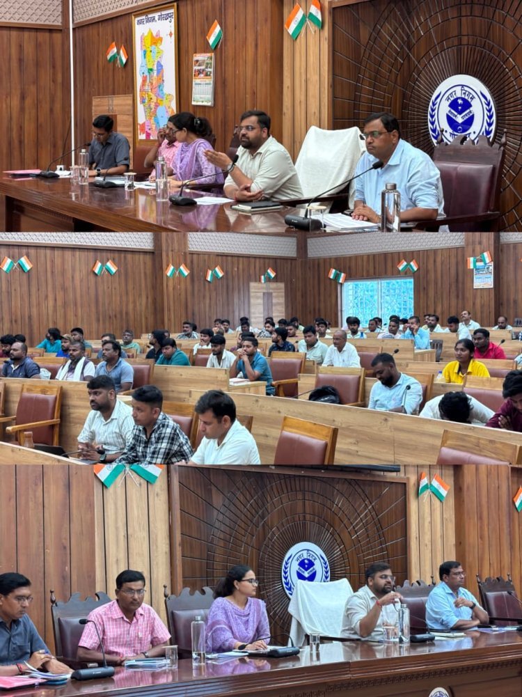 सफाई व्यवस्था में लापरवाही पर अब नहीं चलेगी मनमानी, नगर आयुक्त ने कसा शिकंजा