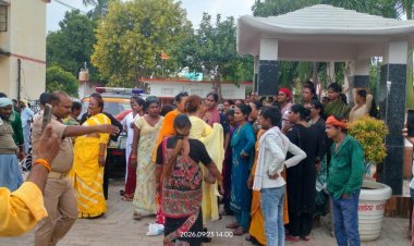 बड़हलगंज कोतवाली में जुटे करीब 400 किन्नर, क्षेत्र बंटवारे को लेकर दो गुट आमने-सामने