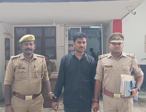 फर्जी इंश्योरेंस पॉलिसी का खेल बेनकाब: ग्राहकों से ठगी करने वाला दिल्ली का शातिर आरोपी आजमगढ़ में गिरफ्तार