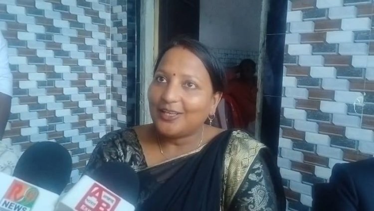 10 साल के विकास पर सवाल! सपा नेत्री विमला ने विधायक नफीस अहमद को घेरा, बोलीं—‘देवारा आज भी बुनियादी सुविधाओं से दूर’