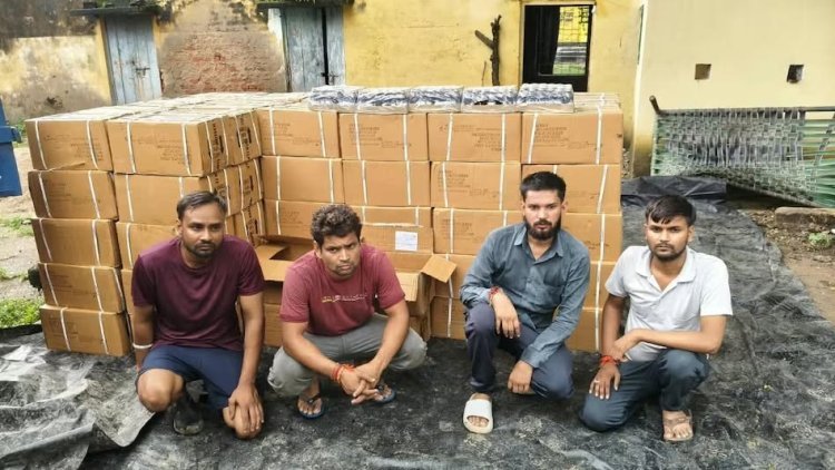 दिल्ली से मध्य प्रदेश जा रही थी कोडीन सिरप की बड़ी खेप, बांदा में UP STF का बड़ा एक्शन; 30 हजार बोतलें बरामद, चार आरोपी हिरासत में